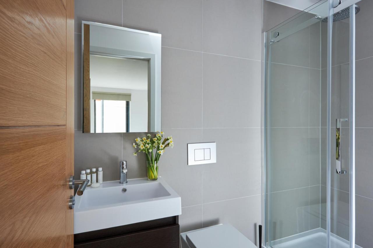 Hammersmith Mews By Viridian Apartments London Luaran gambar